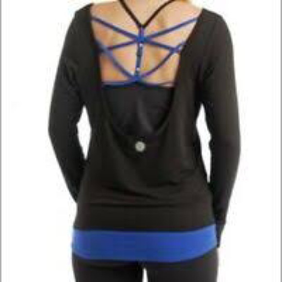Pure Barre Hydra Pullover by Splits 59. - Picture 2 of 10